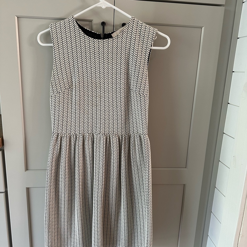 Black and white woven look loft dress
